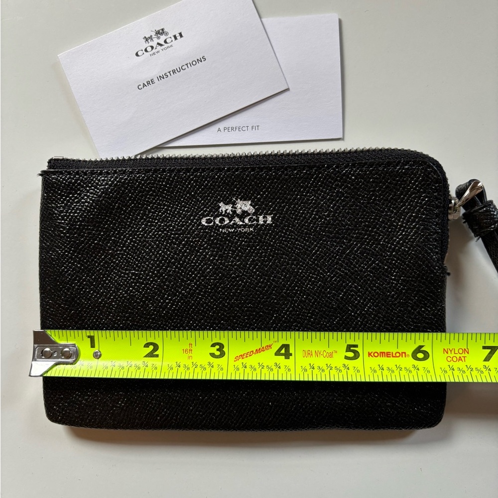 Coach Wallet - Picture 4 of 6